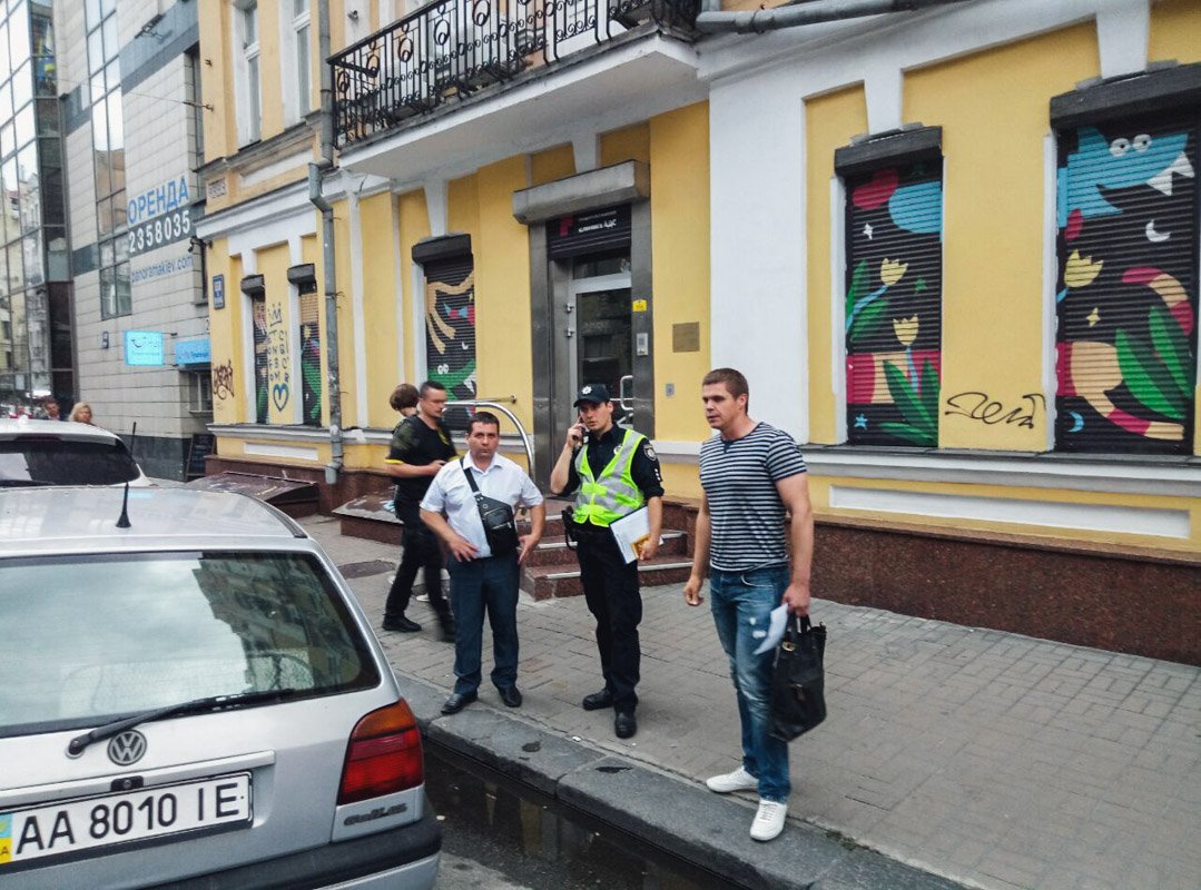 Как выяснилось, за рулем Volkswagen Golf был участник АТО