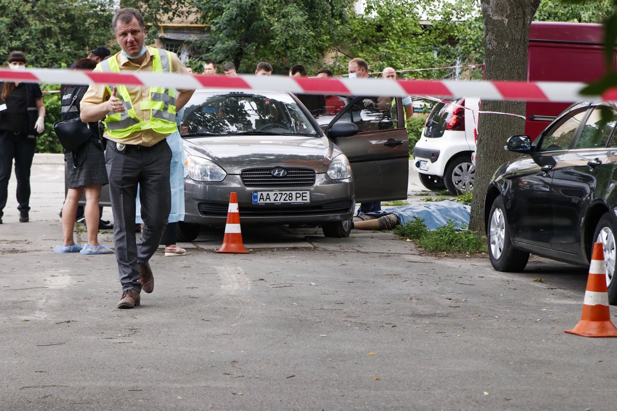 Основная версия убийства полицейского на Щусева - желание наживы