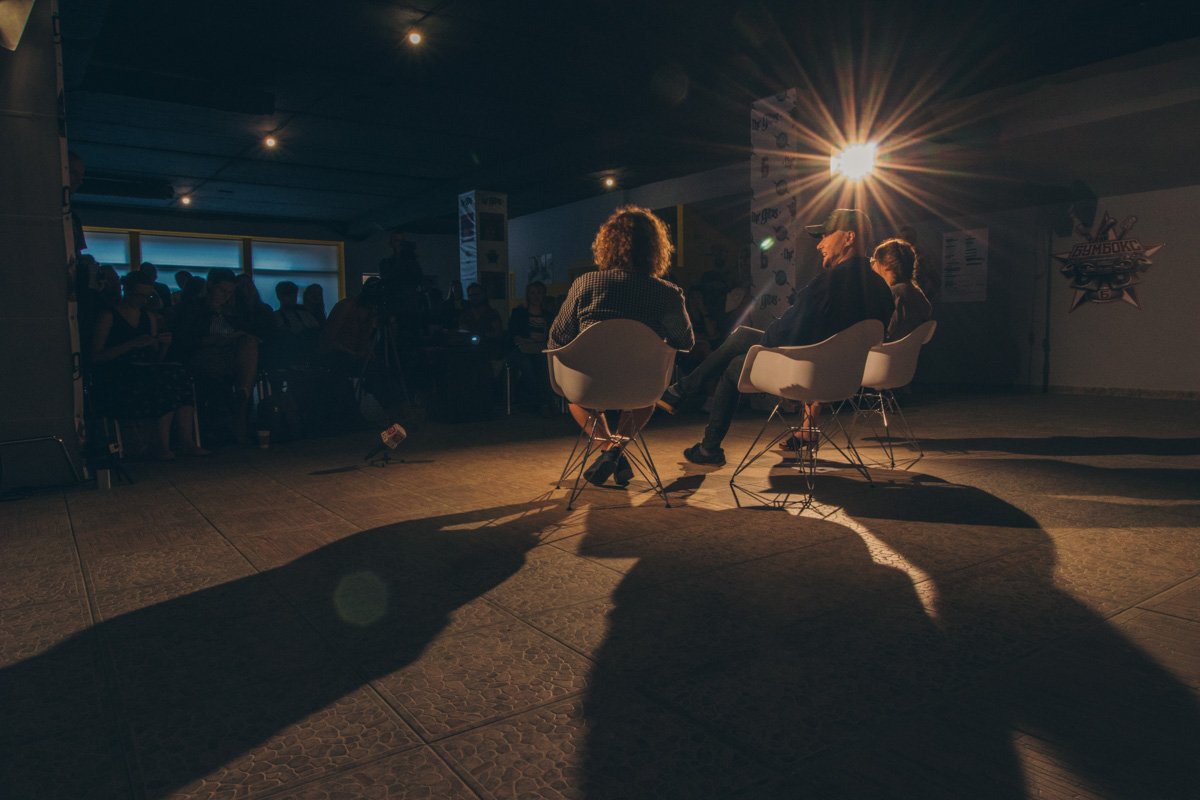 Но единственное, что было в кадре - это водитель и машина