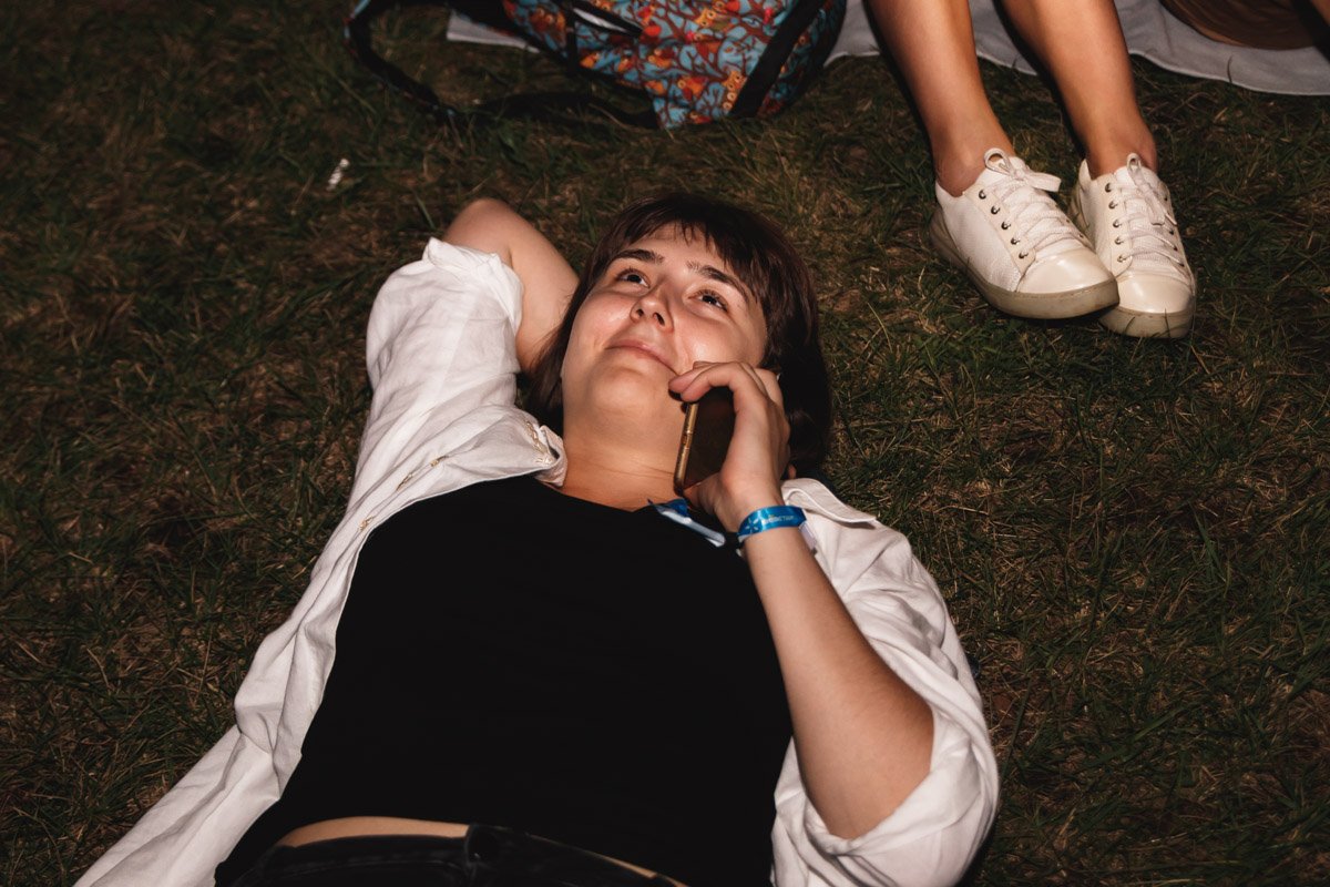 Можно вести "прямую трансляцию" своим друзьям, которые по какой-то причине не смогли приехать Можно вести "прямую трансляцию" своим друзьям, которые по какой-то причине не смогли приехать