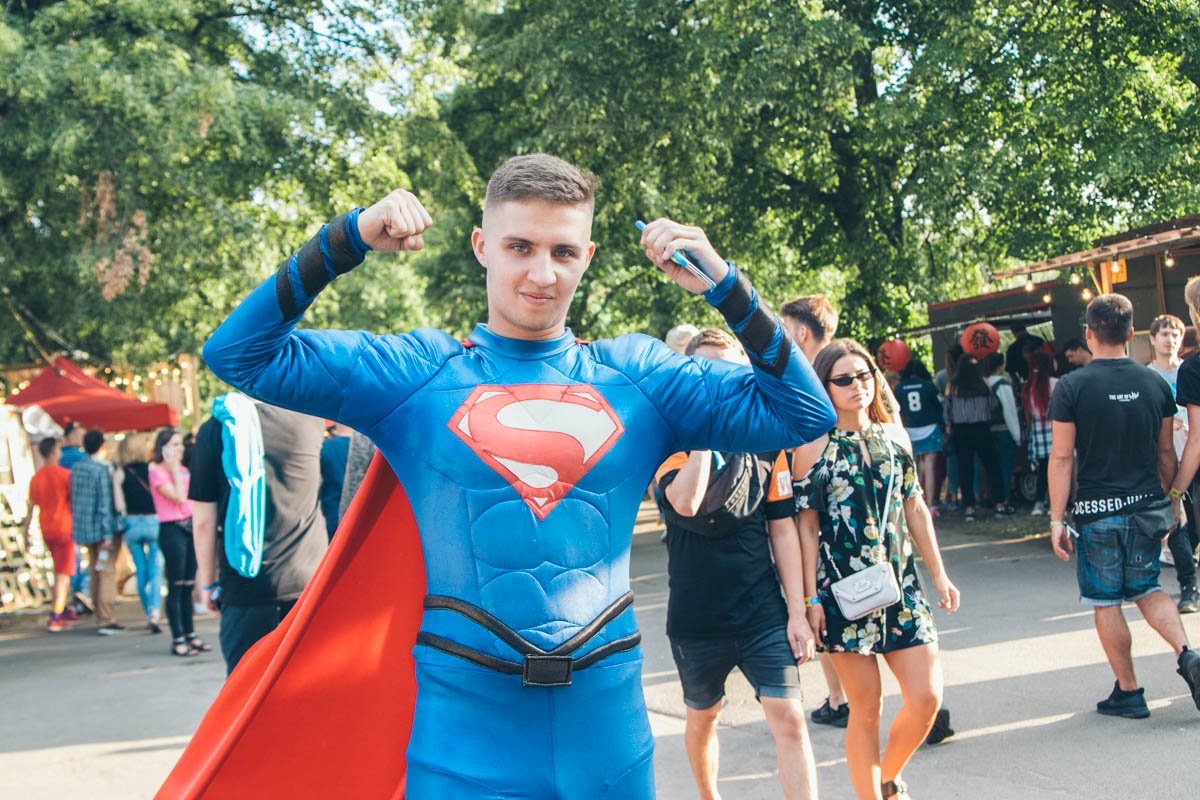 А вот и супермен!