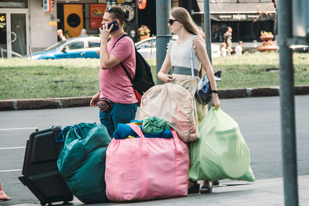 Когда собрался на пикник и взял с собой только самое необходимое Когда собрался на пикник и взял с собой только самое необходимое