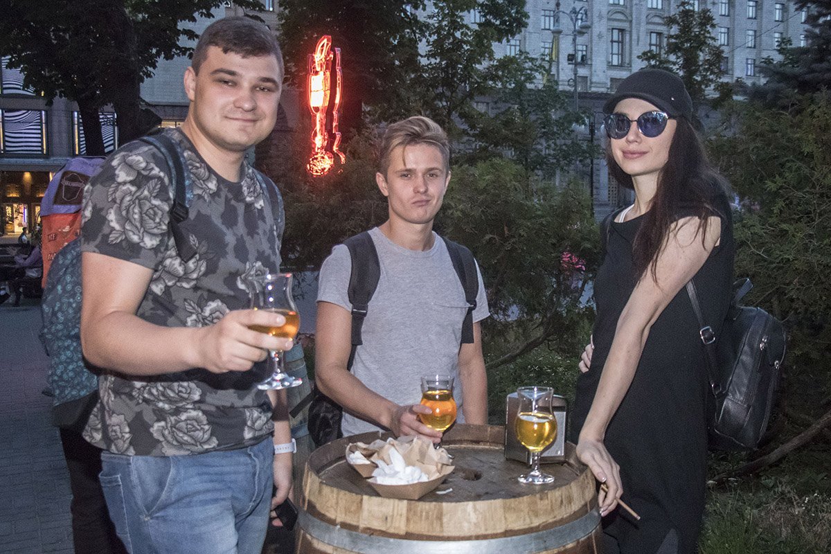 Вечер точно не будет томным Вечер точно не будет томным