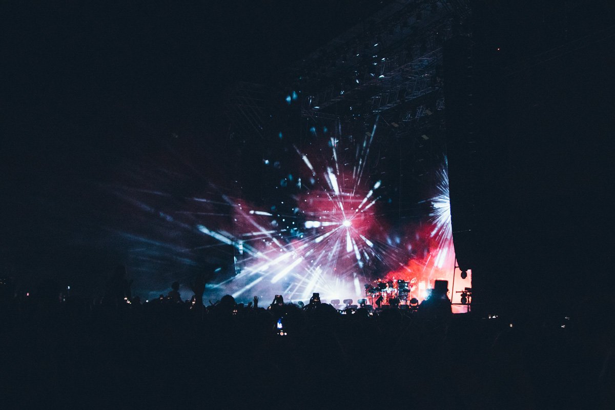 Публика без остановки аплодировала кричала "спасибо" за этот вечер!