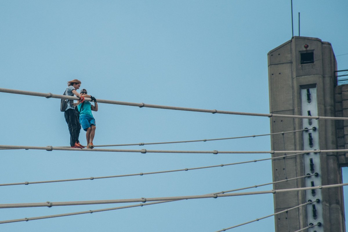Но причину у них узнать не удалось. Подозреваем, что они просто любят риск и экстрим Но причину у них узнать не удалось. Подозреваем, что они просто любят риск и экстрим