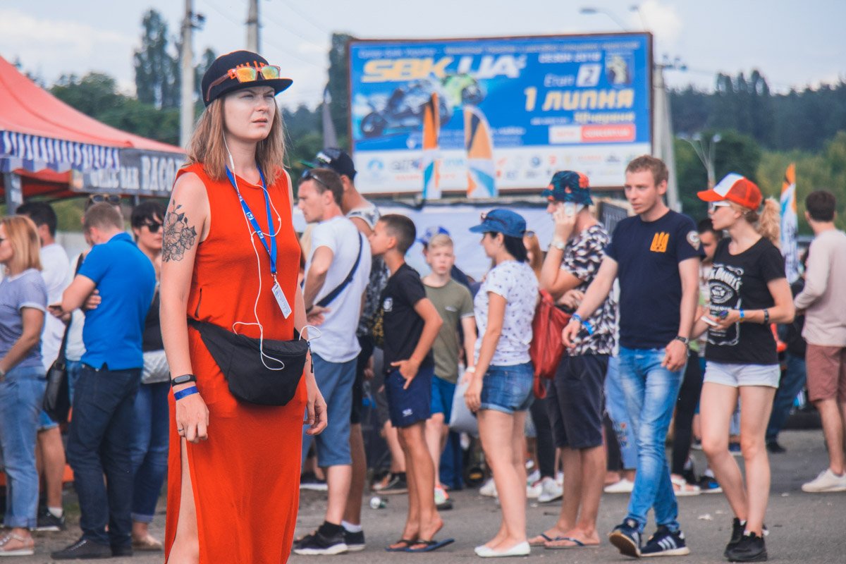 Твое лицо, когда везде огромные очереди за напитками Твое лицо, когда везде огромные очереди за напитками