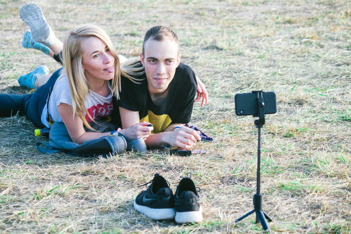 Зачем палку? Можно было просто Информатор попросить - мы любим останавливать яркие мгновения! Зачем палку? Можно было просто Информатор попросить - мы любим останавливать яркие мгновения!