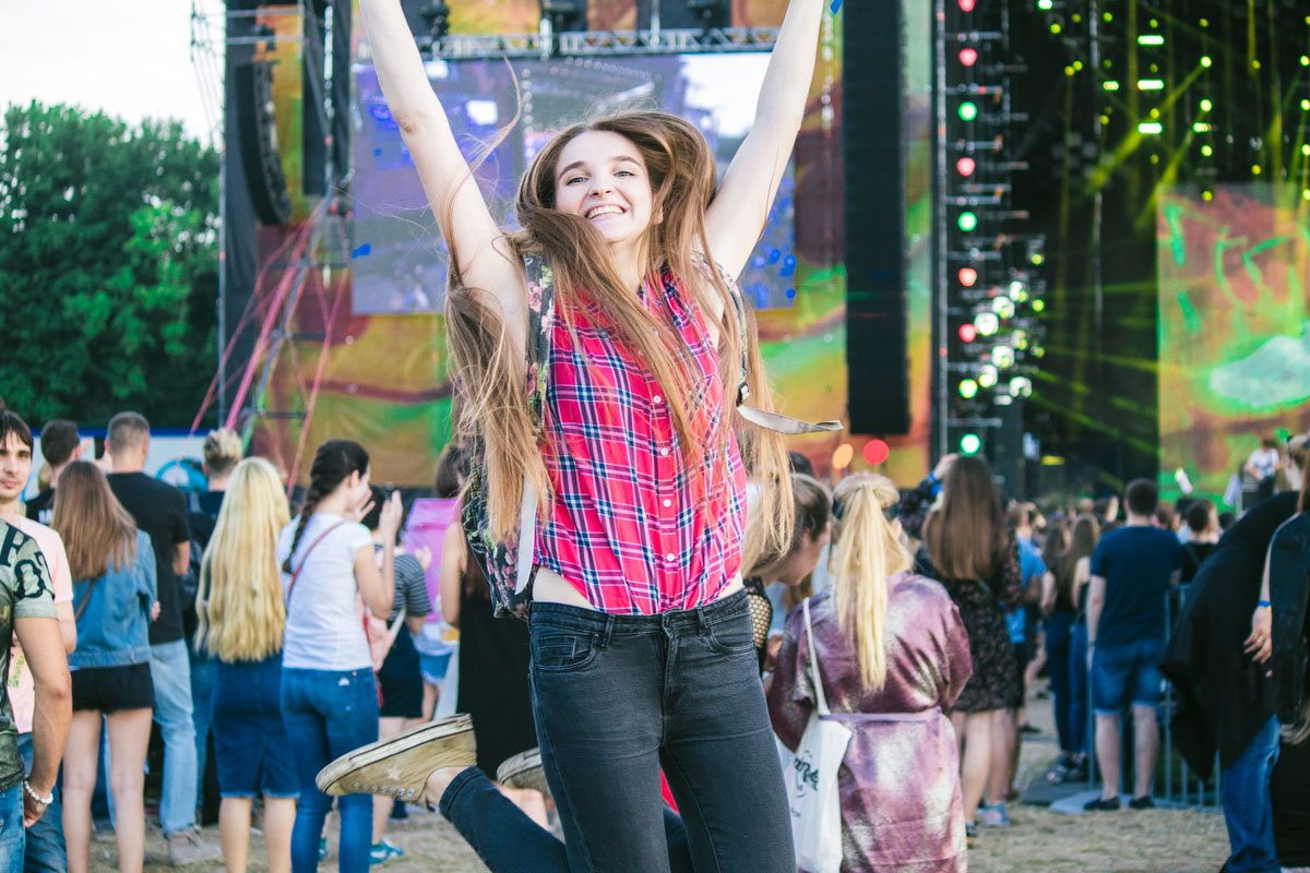 Не стоит хорошие эмоции держать в себе. Выпускайте их наружу! Не стоит хорошие эмоции держать в себе. Выпускайте их наружу!