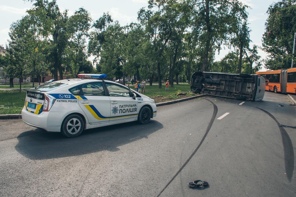 9 июля, на бульваре Вернадского произошло ДТП 9 июля, на бульваре Вернадского произошло ДТП