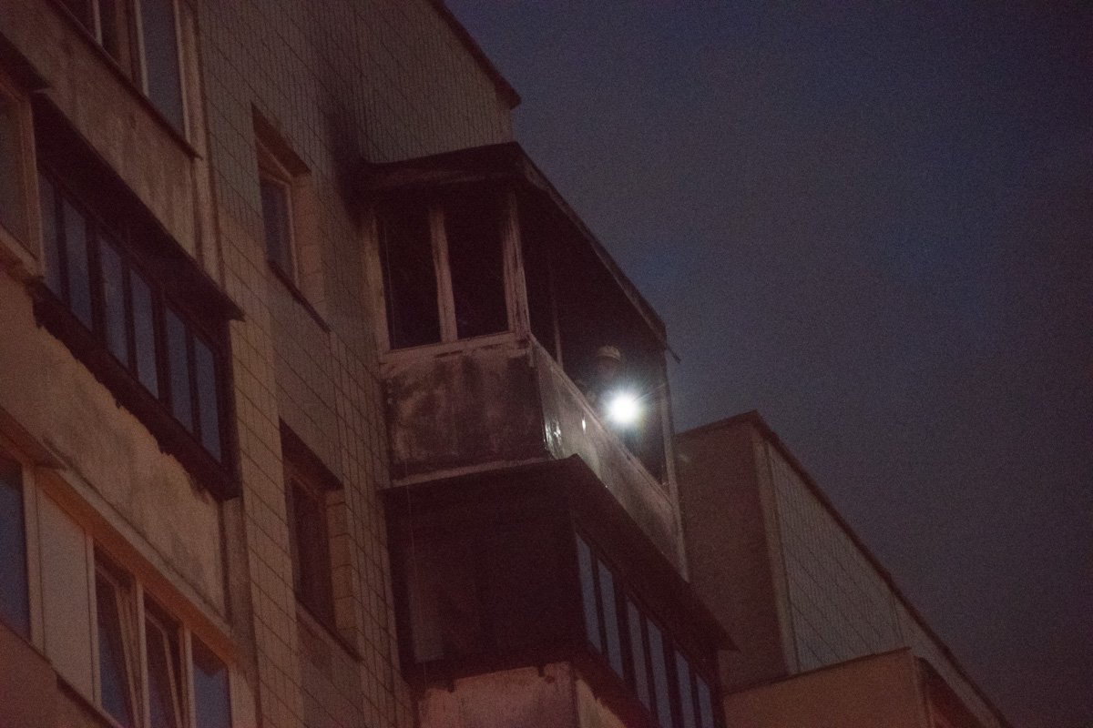 Горел балкон и квартира на 10 этаже Горел балкон и квартира на 10 этаже