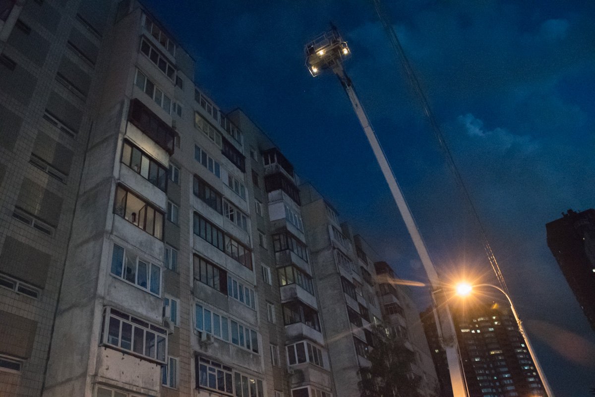 Предварительно пожар начался на балконе Предварительно пожар начался на балконе