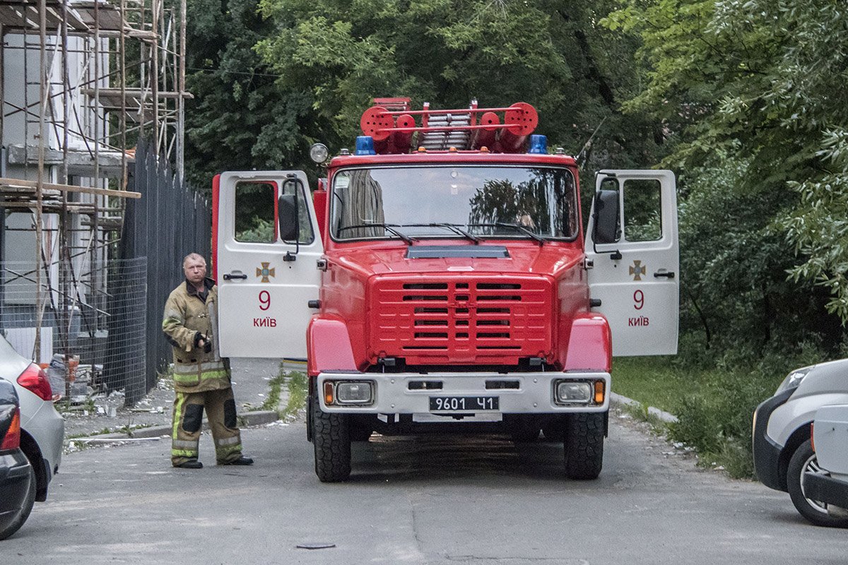 На улице Котельникова, 25 произошел пожар