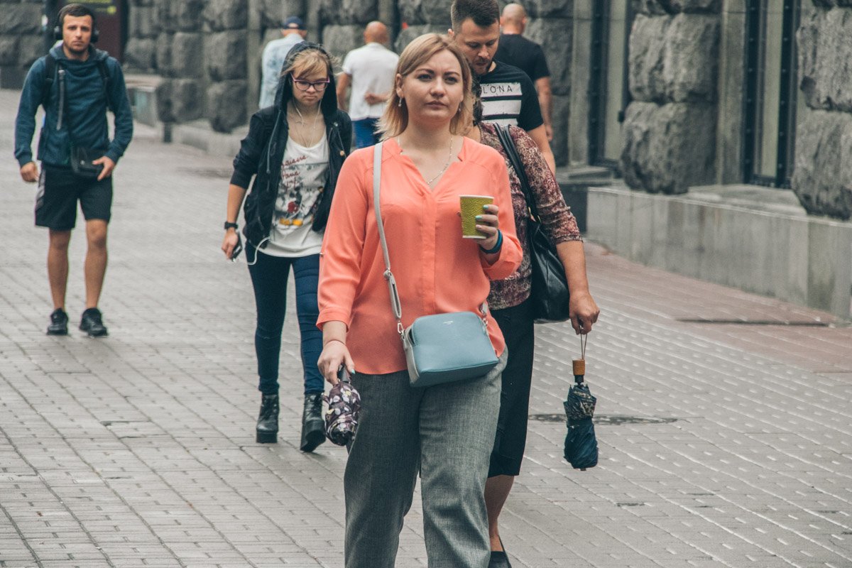 Я счастлива. Я люблю свою работу. Я не хочу остаться дома в одеяле. Я счастлива. Я люблю свою работу. Я не хочу остаться дома в одеяле.