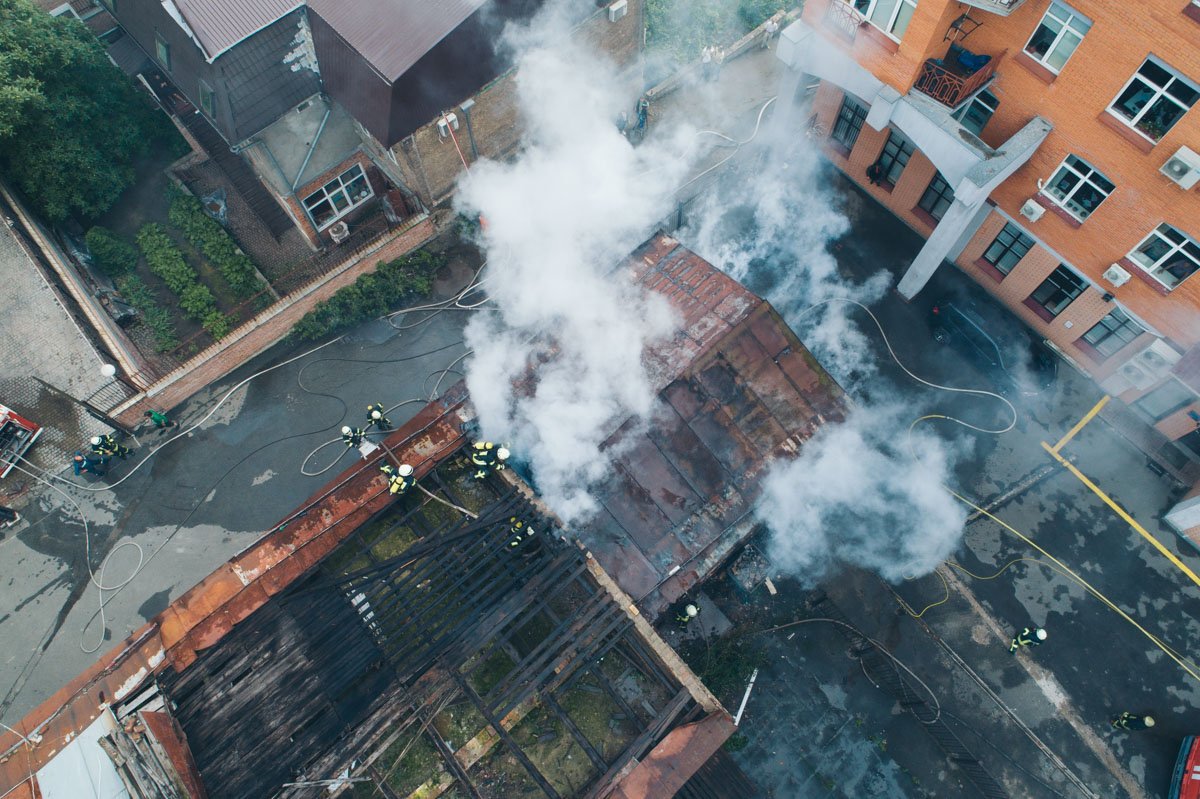 Площадь пожара - около 200 квадратных метров