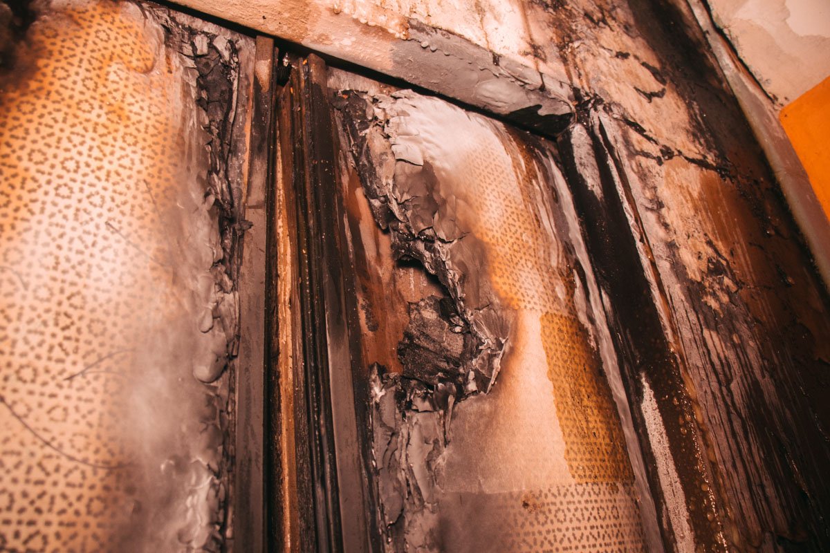 Двери лифта на 8 этаже Двери лифта на 8 этаже