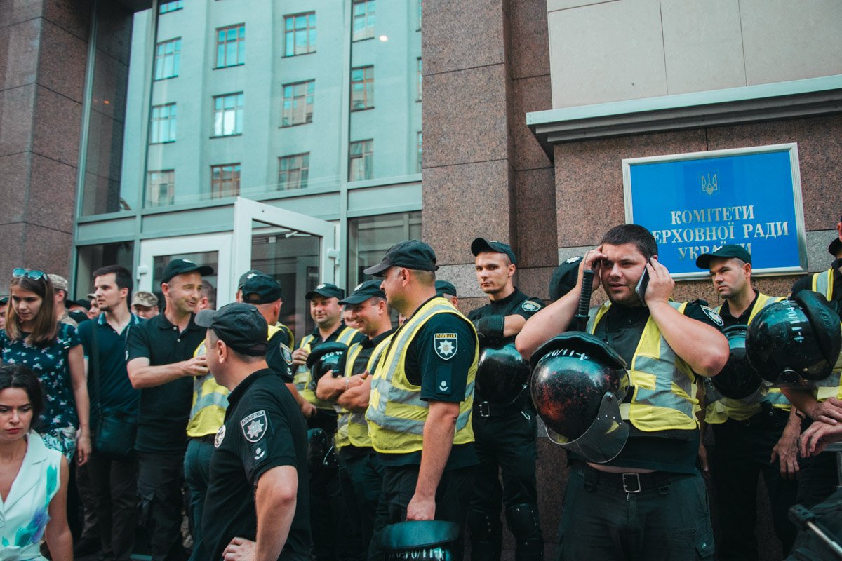 Улица Грушевского остается перекрытой