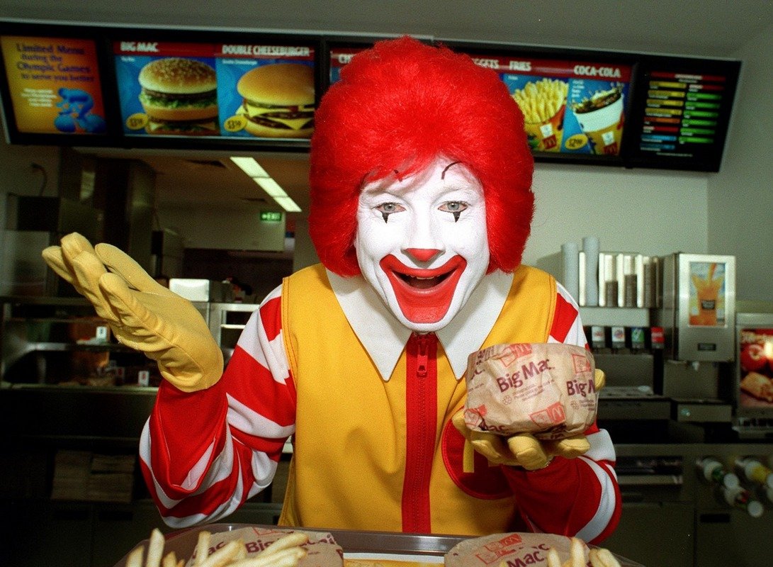 В департаментах здравоохранения Иллинойса и Айовы заявили, что McDonald’s уже начал избавляться от зараженных овощей в своих кафе и хранилищах