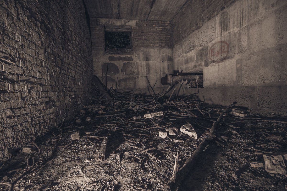 Жуткое место в ночном парке