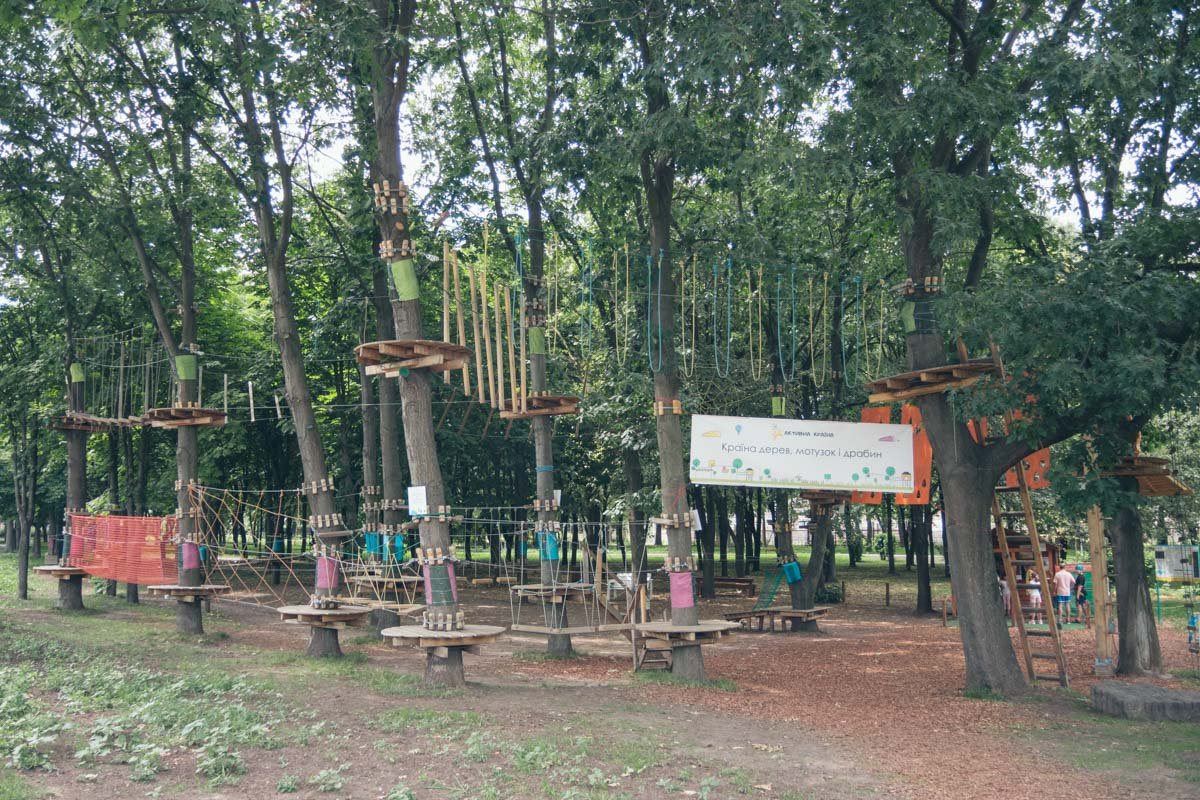 Еще одно развлечение - веревочный парк Еще одно развлечение - веревочный парк