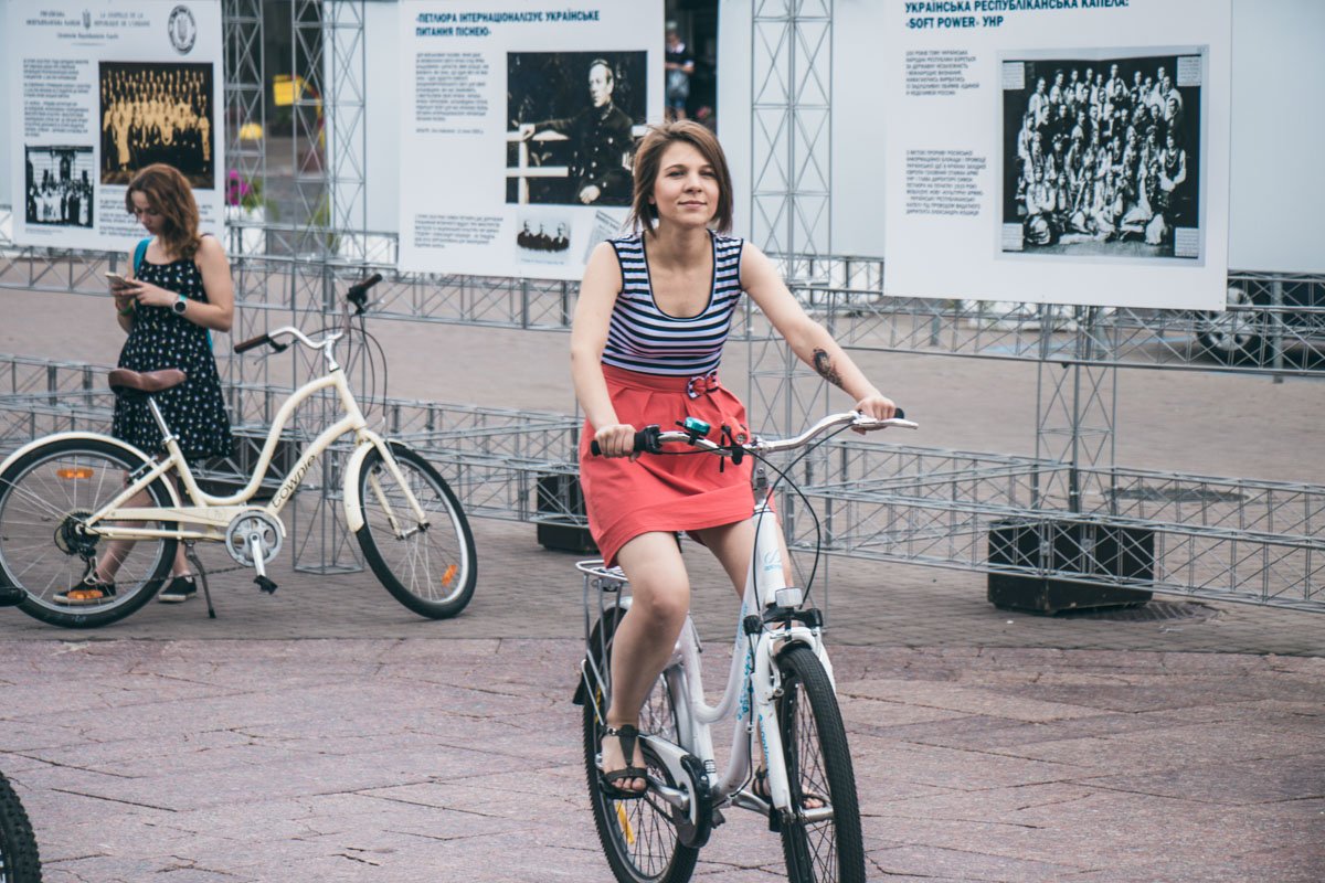 Хорошее настроение участницы велопарада взяли с собой