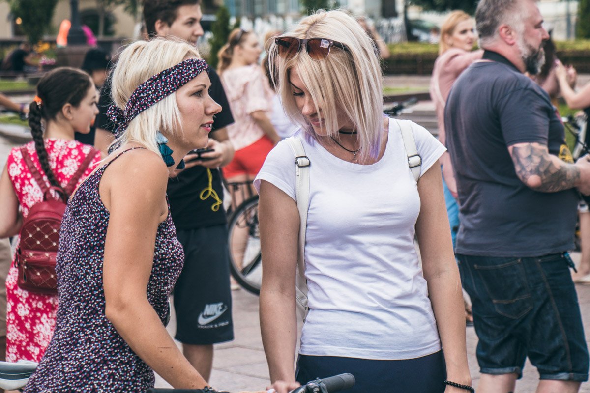 Красавицы нарядили и покоряли сердца мужчин