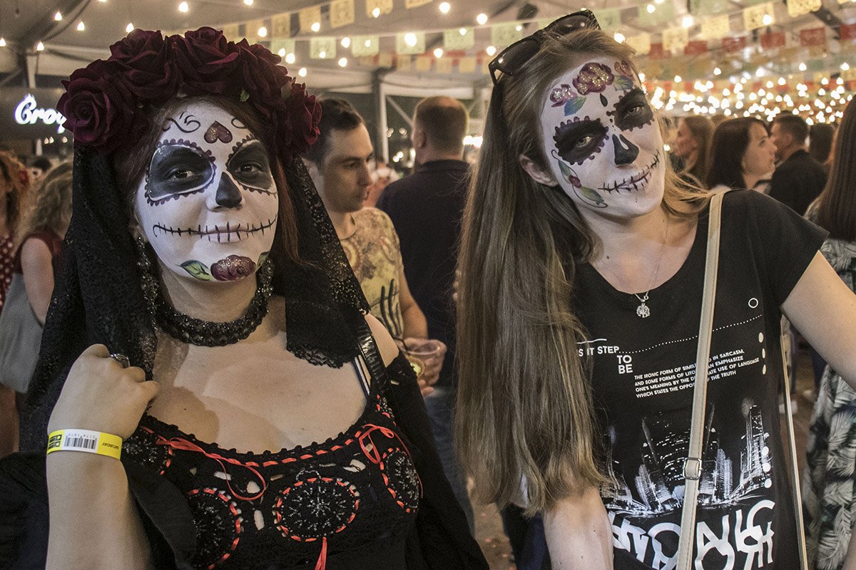 Пугающий макияж на очаровательных красотках. Бр-р-р! Не страшно? 