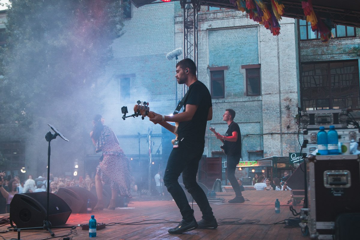 Популярность пришла к Мишель Андраде после выступления в 4-м сезоне шоу Х-Фактор