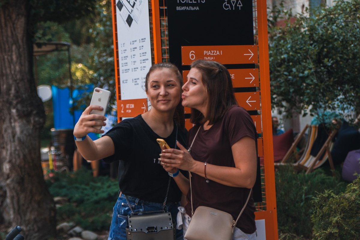 Без "уточки" и селфи не селфи Без "уточки" и селфи не селфи