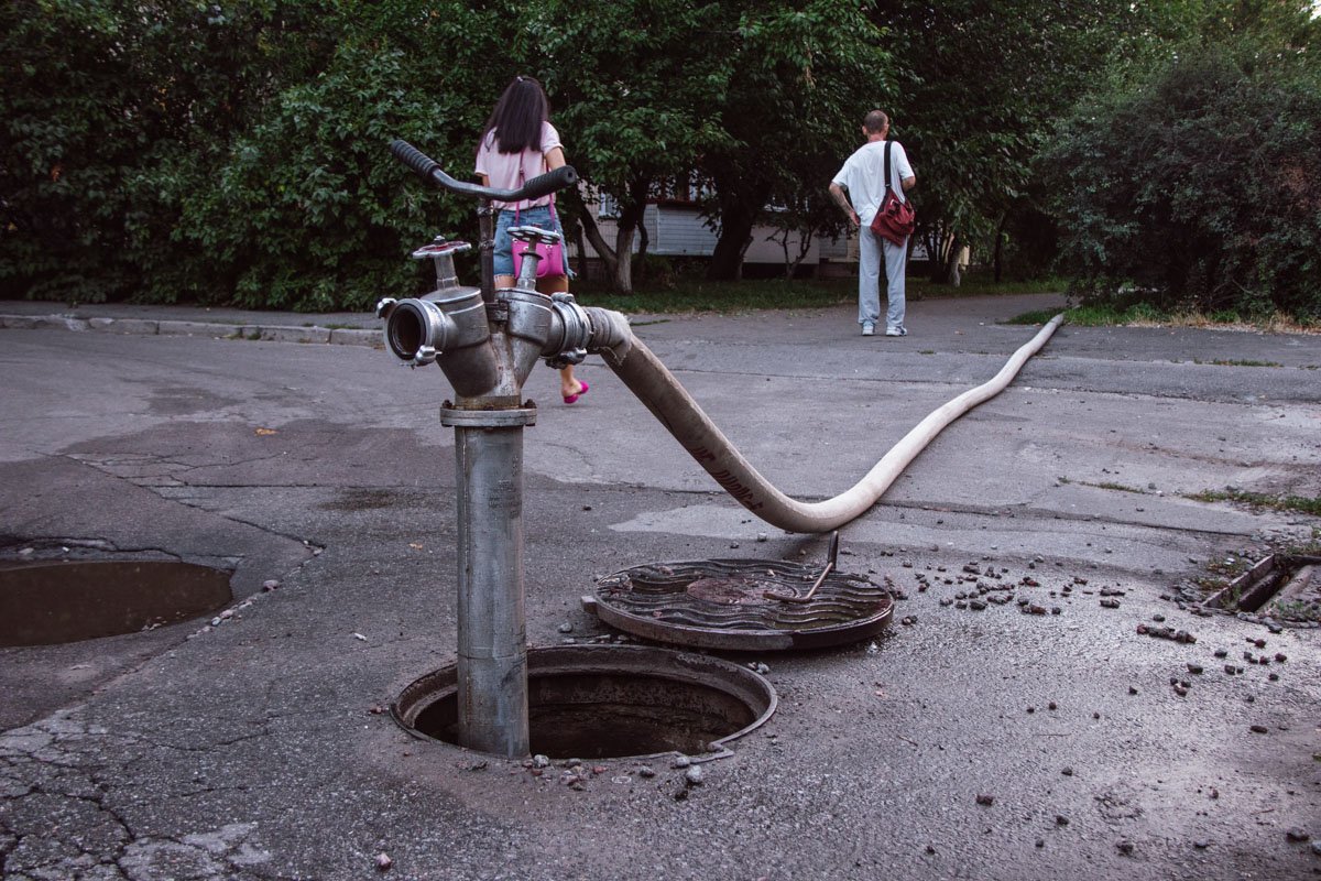 Примечательно, что это уже не первый случай возгорания в этой квартире - женщина любила курить в кровати