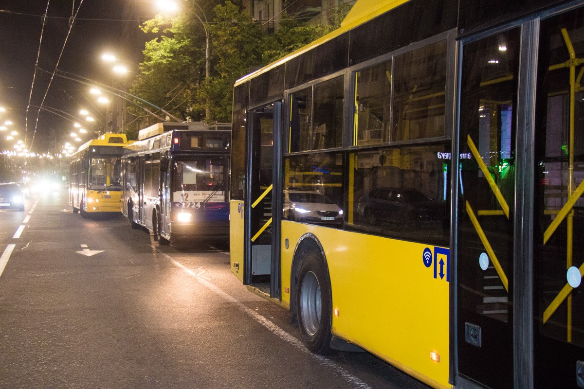 Из-за инцидента образовалась огромная пробка