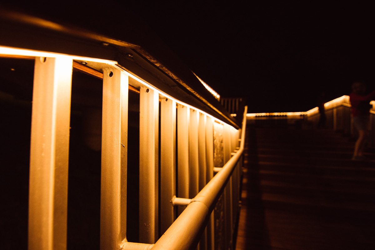 Новое антивандальное LED-освещение вдоль перил
