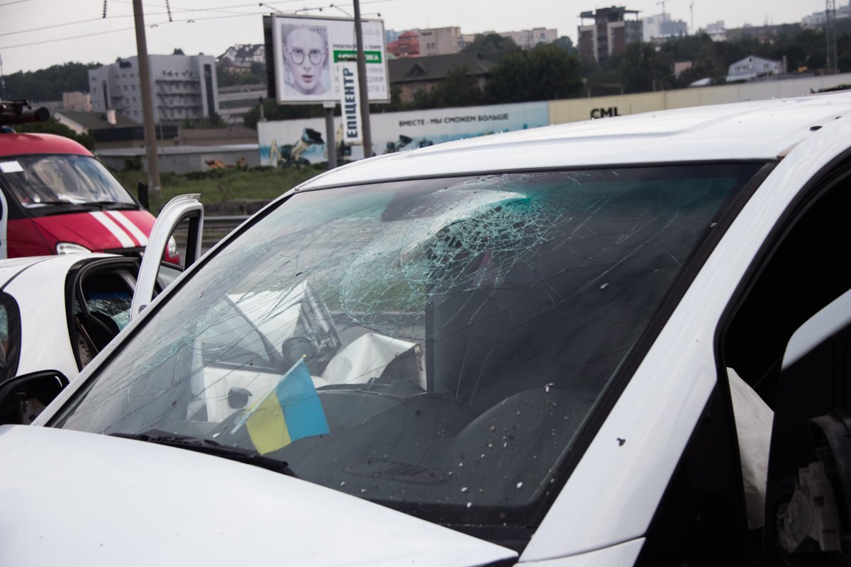 Драйвера с пассажиром из Vito госпитализировали в тяжелом состоянии