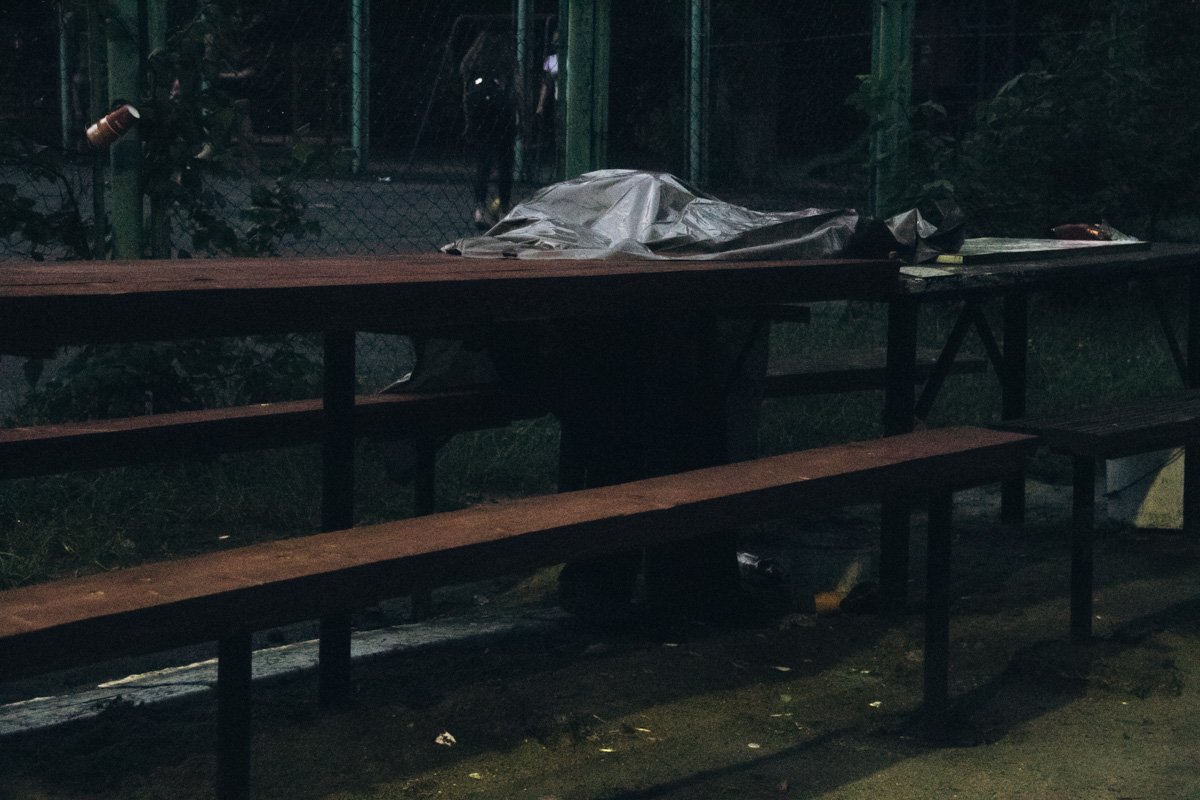 В Киеве по адресу улица Кольцова, 15, скончался мужчина