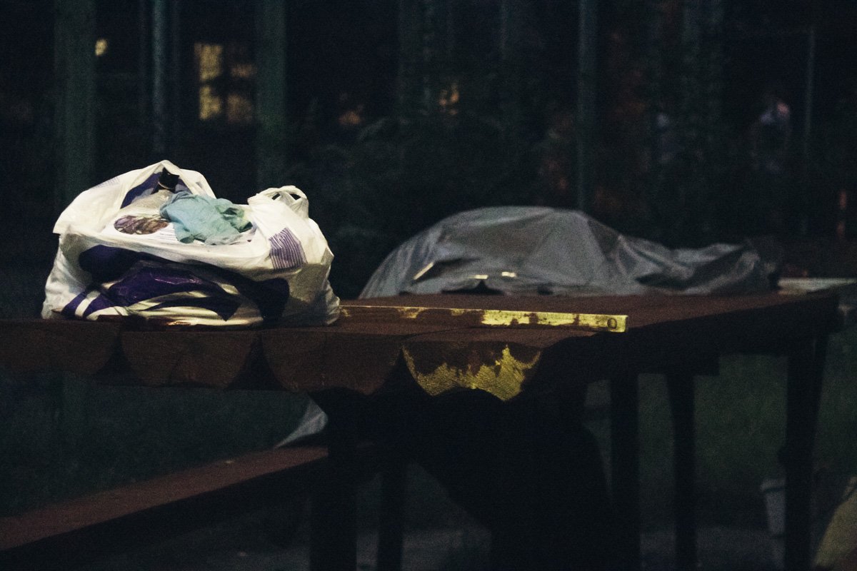 По предварительной информации, мужчине на вид больше 40 лет