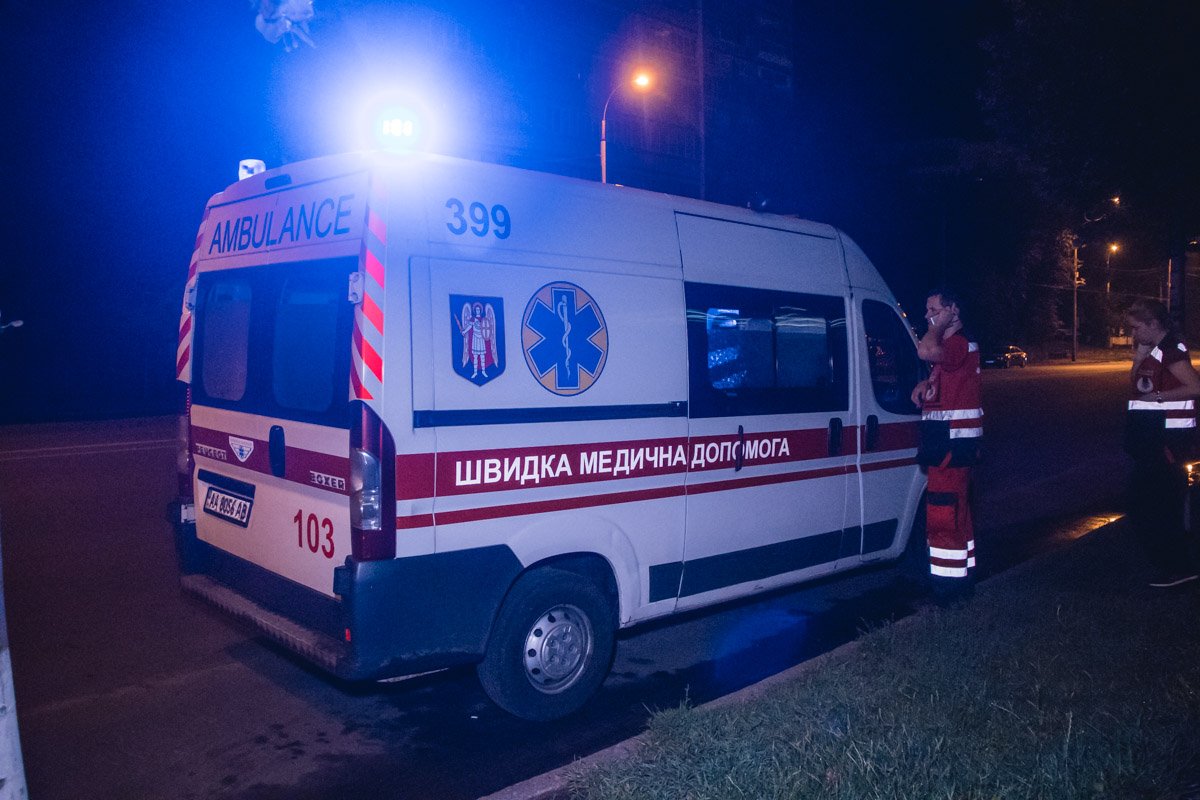 Всех людей из заведения эвакуировали