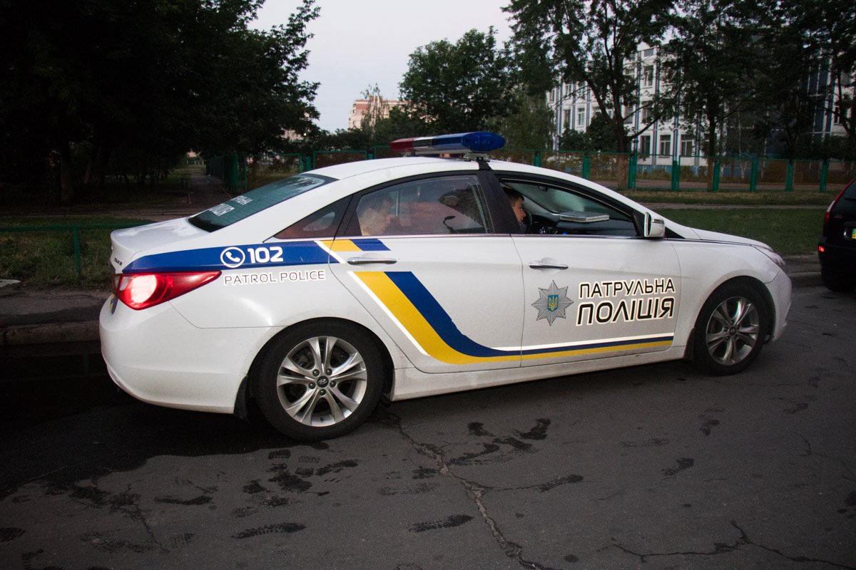 На месте работали сотрудники патрульной полиции