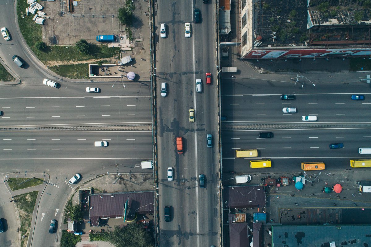 Проезд по аварийному мосту для транспорта так и не перекрыли 