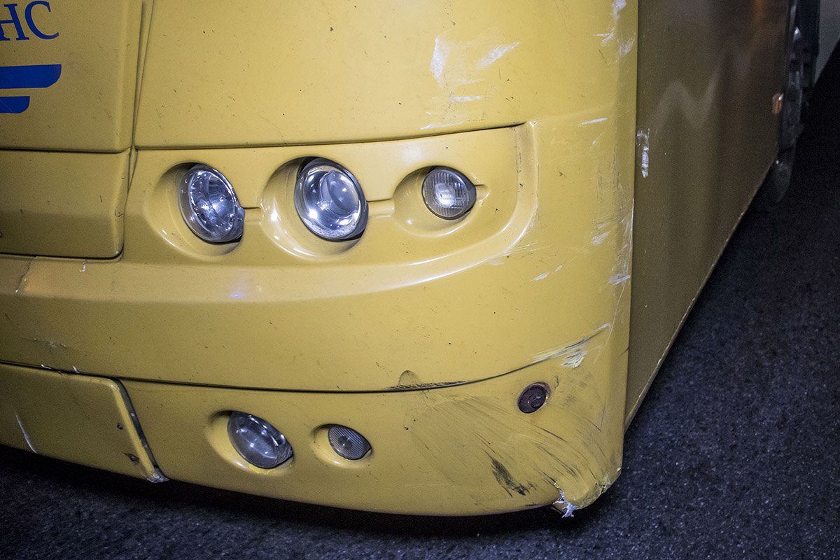 Девушка получила легкие ушибы, а женщине понадобилась помощь медиков