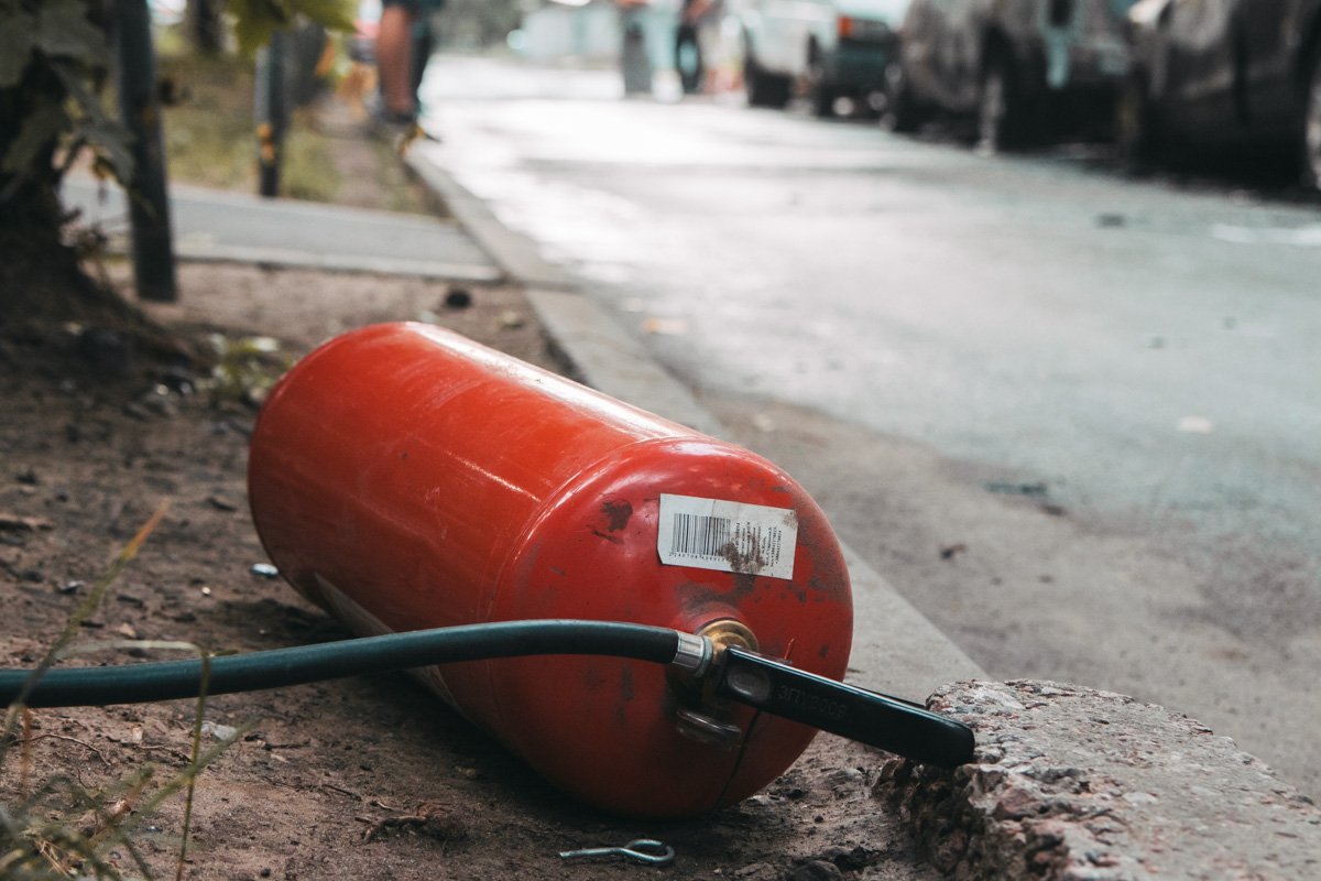 Спасти автомобили не удалось