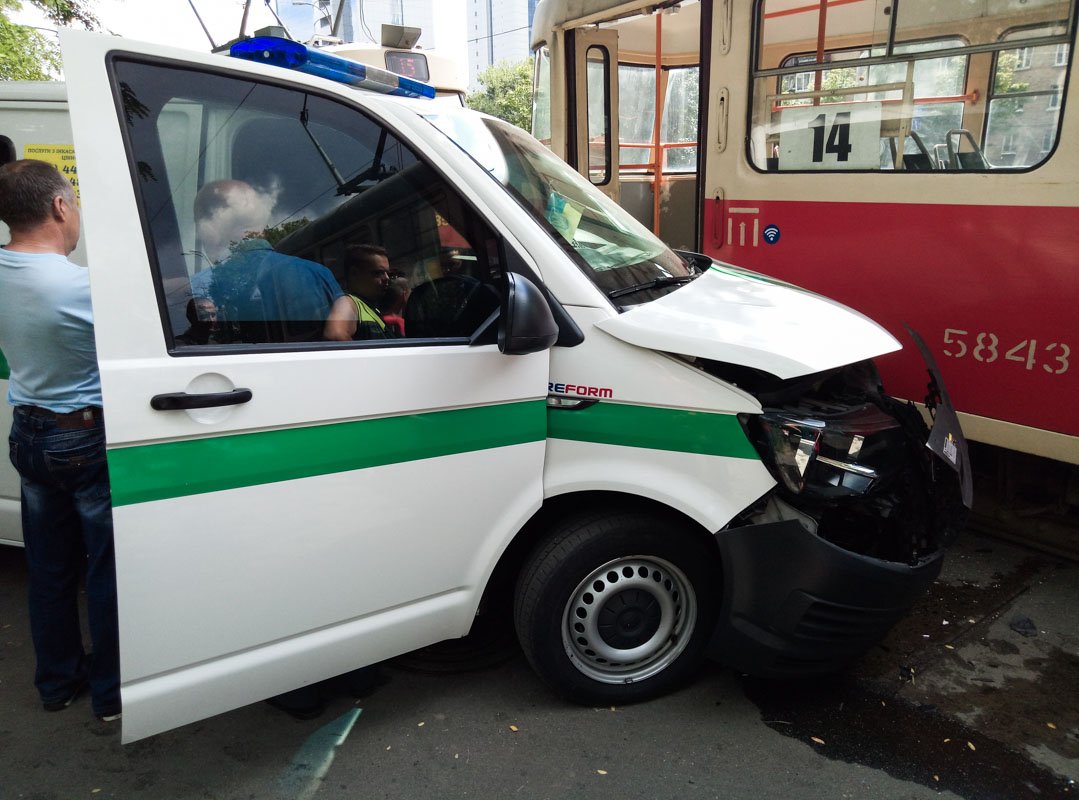 К счастью, в результате аварии никто не пострадал