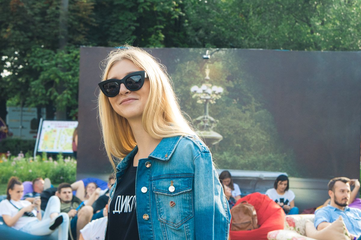 Съемки сериала начались в 1994 году. Поглядите, мода вернулась в 2018! Съемки сериала начались в 1994 году. Поглядите, мода вернулась в 2018!