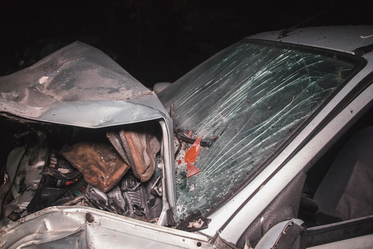 За Skoda двигались автомобили Renault Megane и Subaru Outback