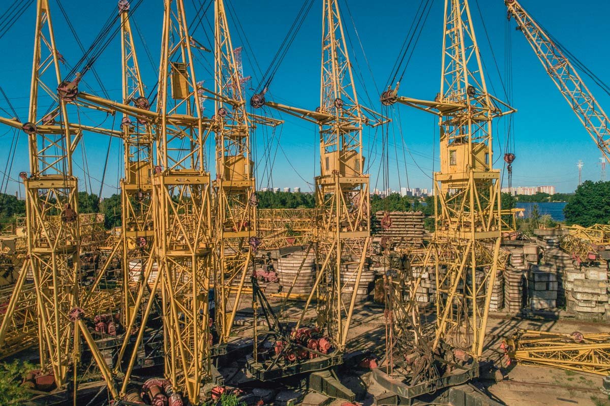 Кладбище кранов