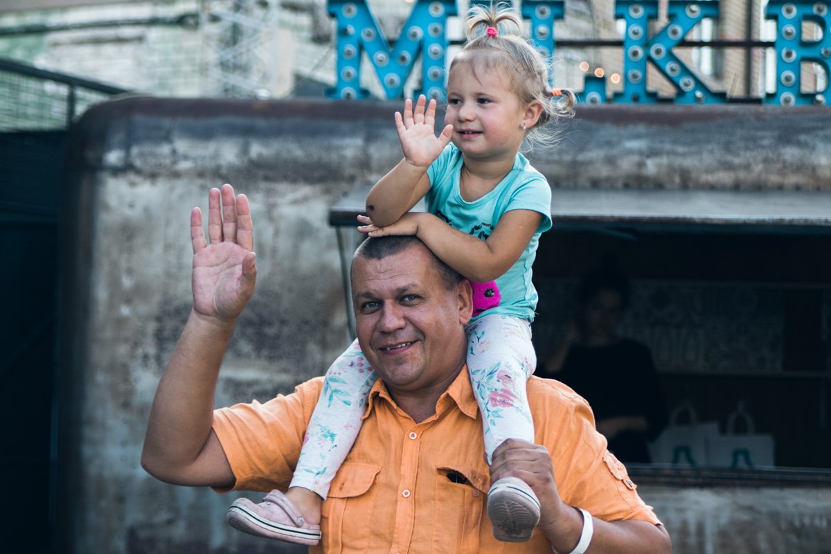 Большой и маленький привет Большой и маленький привет
