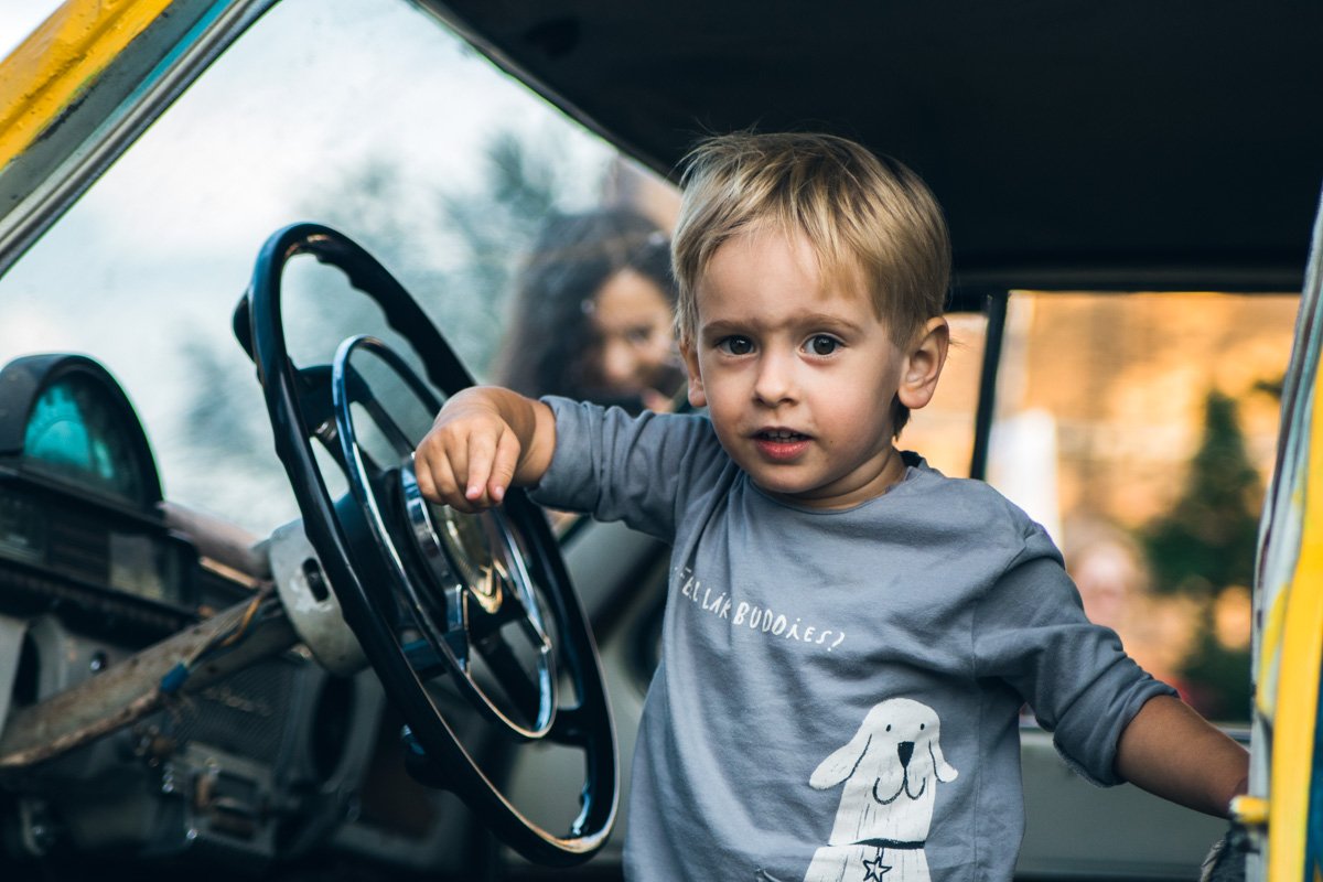 Сомневаемся, что он смотрел "Друзей", но то, что кайфовал на Кураже - это точно Сомневаемся, что он смотрел "Друзей", но то, что кайфовал на Кураже - это точно