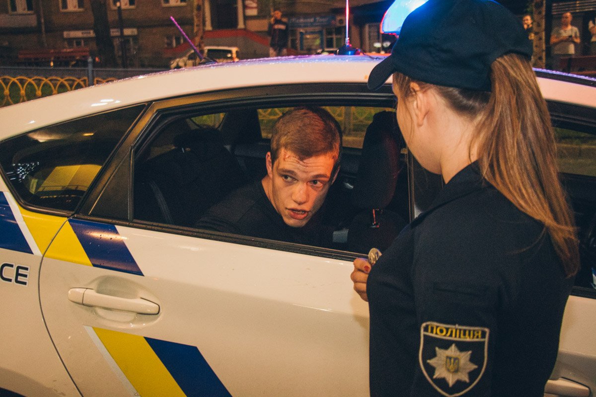 Во время задержания парень сопротивлялся и кричал, что с ним поступают несправедливо