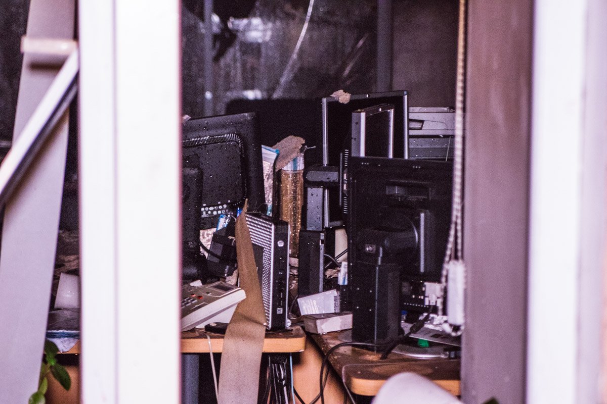 Причины пожара выясняются