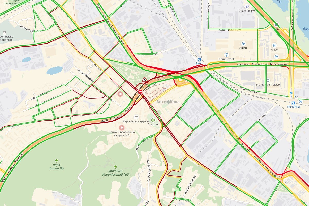 Из-за обвала моста образовалась масштабная пробка Из-за обвала моста образовалась масштабная пробка