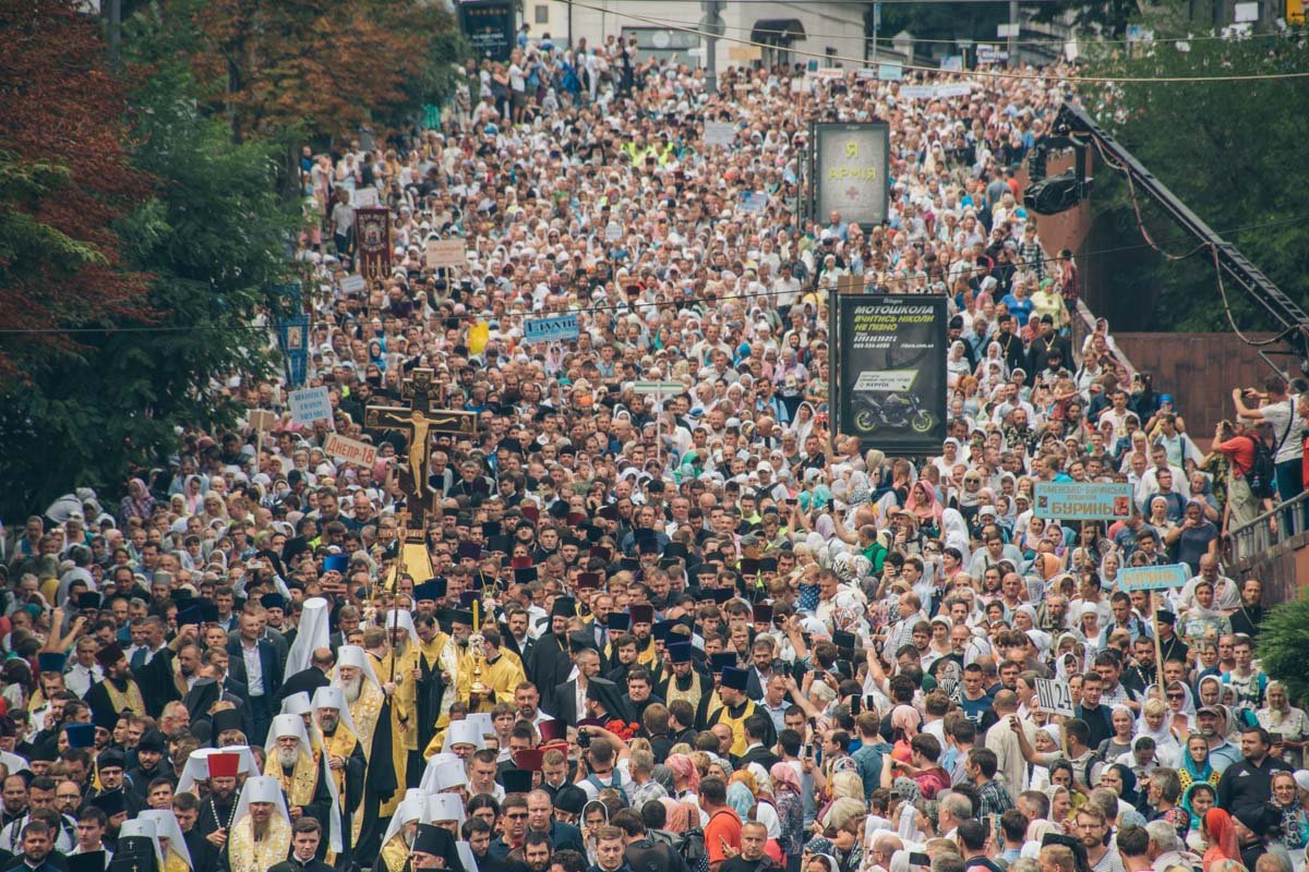 Представители УПЦ МП отметили, что пришли 250 тысяч человек Представители УПЦ МП отметили, что пришли 250 тысяч человек
