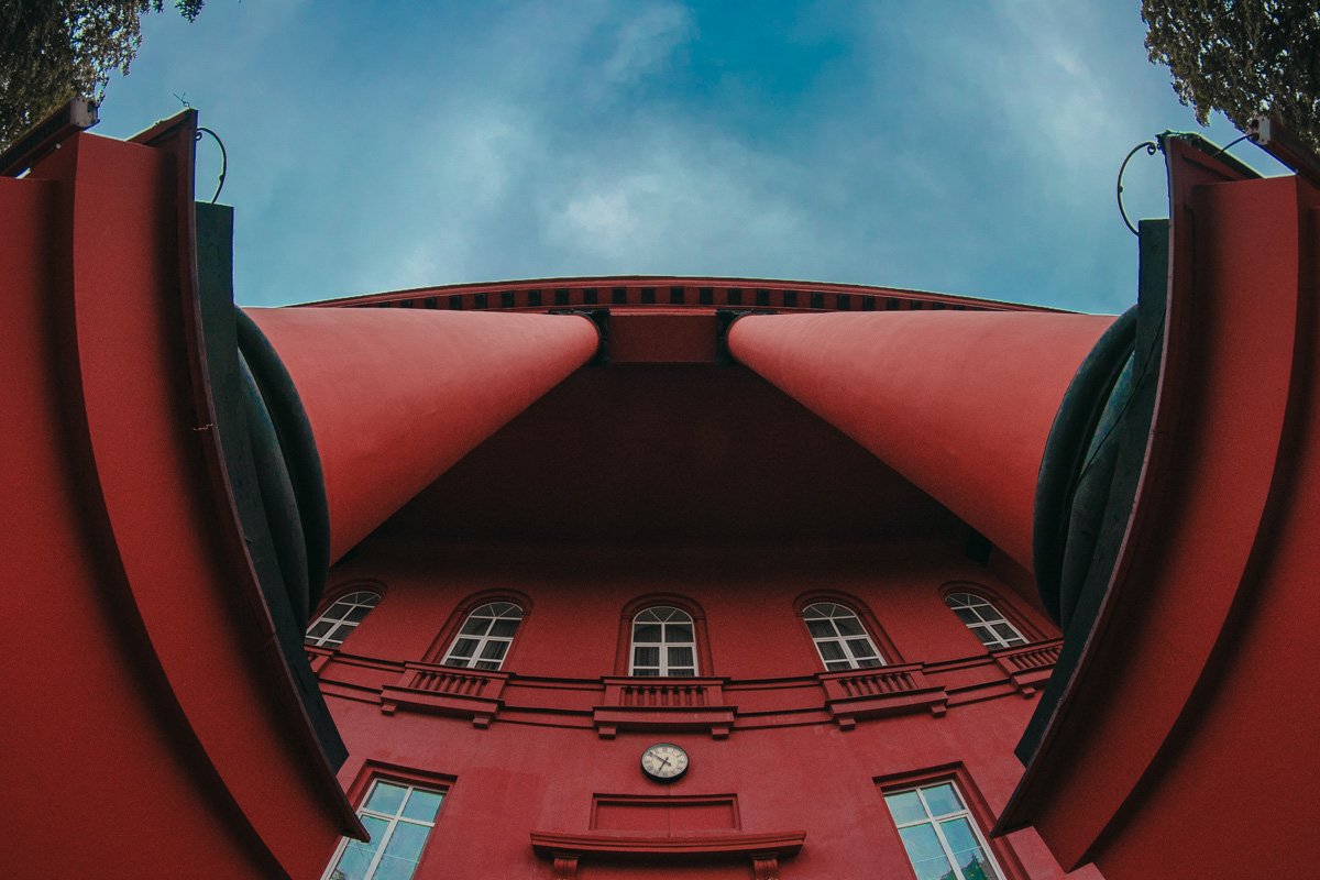 Все дело в точке зрения